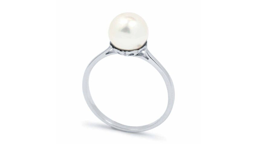 Exkluzív igazgyöngy gyűrűk a White and Black kínálatában